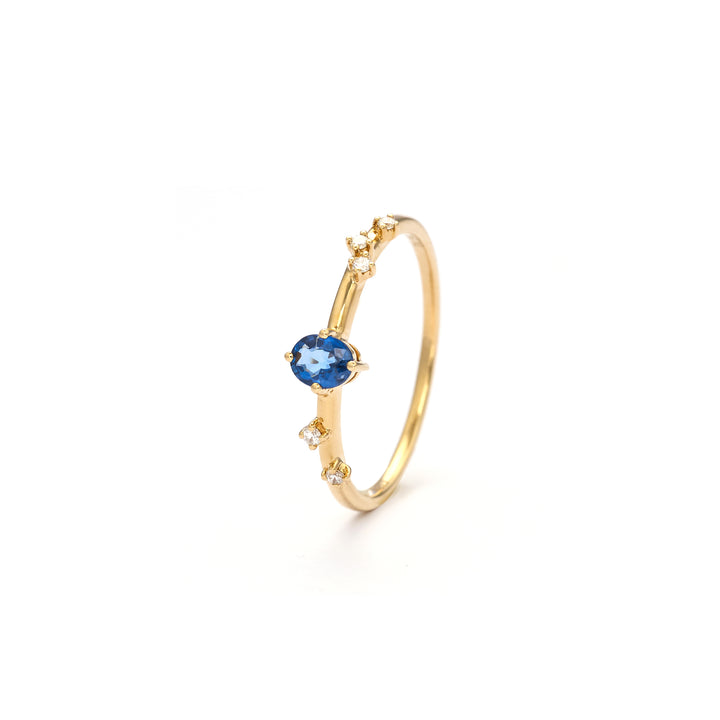 Sapphire Solitaire with Diamonds 18K Gold Ring