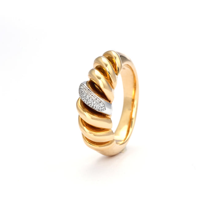 18K Gold Croissant with Diamond Ring